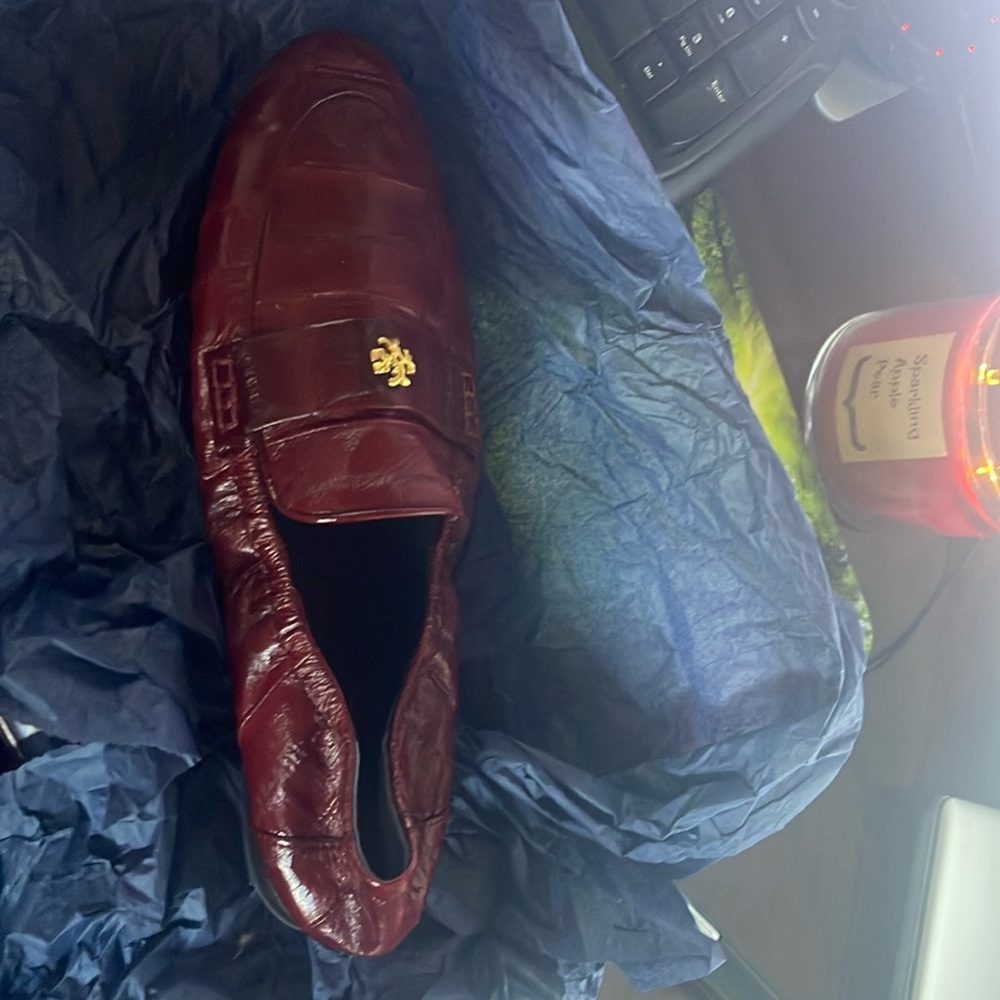 Tory Burch Women Footwear Ballet Embossed Croc Leather Loafer Flats Red Wine 10